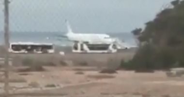 إخلاء طائرة من الركاب فى جزر الكنارى بعد ترك طفل رسالة "هناك قنبلة".. فيديو