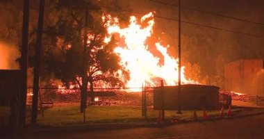 فيديو.. حريق هائل يلتهم مستودع "ويسكى" فى ولاية كنتاكى الأمريكية