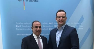 السفير المصرى فى برلين يبحث مع وزير الصحة الألمانى التعاون بمجال الصحة
