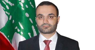وزير لبنانى: لابد من خطة لحل أزمات الكهرباء والنفايات ومحاسبة القضاء للفاسدين