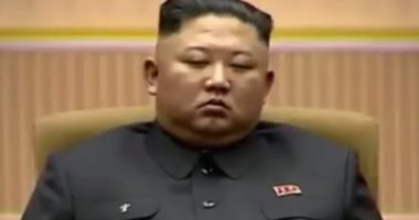 "حلال ليه وحرام على غيره" زعيم كوريا الشمالية ينام فى حفل إحياء ذكرى وفاة جده 