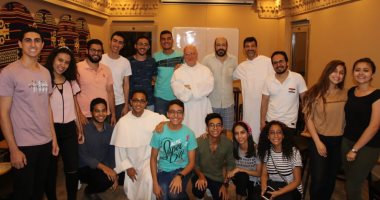 الآباء الدومنيكان الكاثوليك يعقدون أولى محاضراتهم اللاهوتية للشباب 