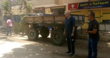 صور.. رئيس مدينة الطود يتابع رفع 8 أطنان مخلفات بحملة تطهير ترعة سواحل أرمنت