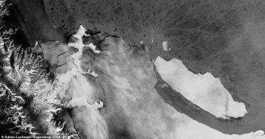 صور .. الأقمار الصناعية تكشف عن تحرك أكبر الجبال الجليدية فى العالم 