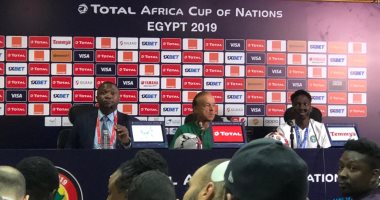 مدرب نيجيريا: جماهير مصر تعشق الكرة الجميلة لكنهم سيؤازرون الجزائر