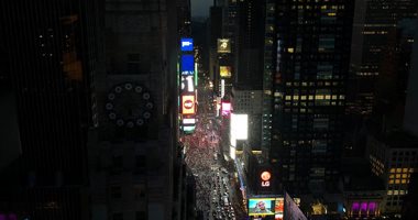 نيويورك تايمز: عودة التيار الكهربائى إلى مانهاتن بعد ساعات من انقطاعه
