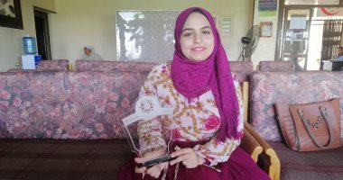 فيديو وصور.. طالبة بصيدلة سوهاج تطلق مبادرة لرفع الوعى الصحى بالقرى