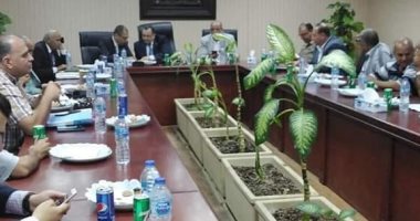 نائب محافظ شمال سيناء يترأس اجتماعا لتقوية شبكات المحمول