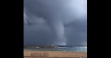 فيديو.. إعصار مائى خطير يضرب جنوب شرق فرنسا