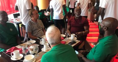 روهر لن يرحل عن منتخب نيجيريا رغم الخسارة من الجزائر