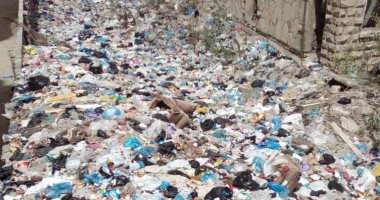 قطعة أرض تتحول لمقلب للقمامة بالعجمى بطاش فى الإسكندرية "صور"