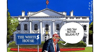 كاريكاتير "التايمز".. البيت الأبيض يتحول إلى "بيت للبيض فقط" فى عهد ترامب 
