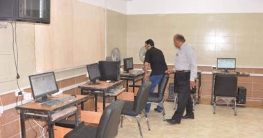 جامعة الوادي الجديد تجهز مكاتب تنسيق الكليات بمكيفات للتيسير على الطلاب