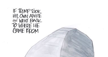 كاريكاتير واشنطن بوست: على ترامب العودة للبالوعة التى جاء منها