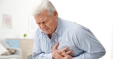  تعرف على أبرز أعراض النوبة القلبية لدى الرجال والنساء