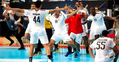 حسن صقر يطالب بتكريم لاعبى منتخب شباب كرة اليد 