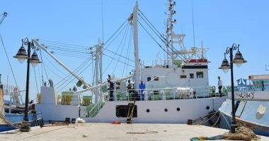 صور.. "معهد علوم البحار" يجرى أول رحلة بحرية للسفينية البحثية "اليرموك"