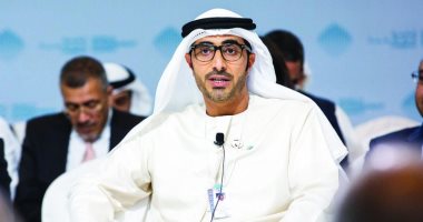 الإمارات تمنح الذكور المقيمين برفقة ذويهم تصاريح عمل لتعزيز استقرار الأسر