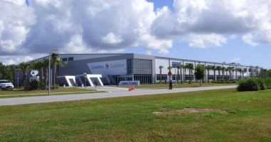 افتتاح مصنع جديد لإنتاج اثنين من الأقمار الصناعية يوميا