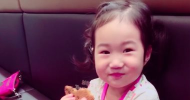 طفلة كورية تشترى منزل بـ 8 ملايين من أرباح قنواتها على يوتيوب