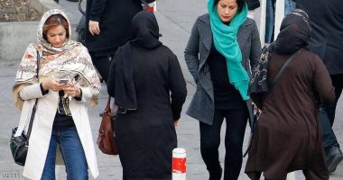 عقوبات على معارضات الحجاب الإلزامى فى إيران.. تعرف عليها
