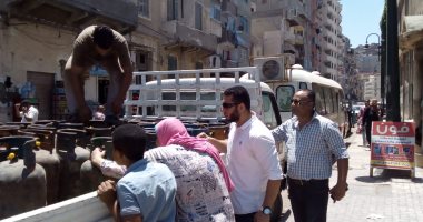 قوافل خدمية والكشف المجانى لـ 290 حالة شرق الإسكندرية.. صور
