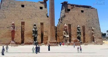 مدير معبد الأقصر : المصريين يتفوقون على الأجانب فى زيارتهم للمعبد فى العيد