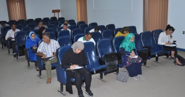 محافظة أسيوط تجرى اختبارات للمتقدمين لبرامج الخطة التدريبية لمركز التنمية المحلية بسقارة