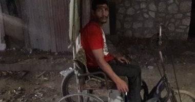 محمد زياد يناشد أصحاب القلوب الرحيمة بتوفير كرسى متحرك 