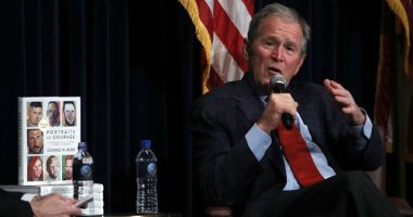 جورج بوش يطالب ترامب بالاستماع لمطالب المحتجين الأمريكيين