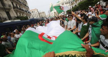 حزب جبهة التحرير الوطنى الجزائرى يثمن دور الجيش فى دعم الحراك الشعبى