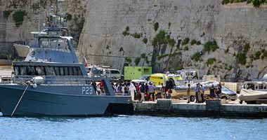 سفينة أوبن آرمز لإنقاذ المهاجرين لا تزال عالقة فى البحر