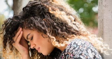 4 علاجات طبيعية للشفاء من الاكتئاب والقلق.. منها النوم الكافى