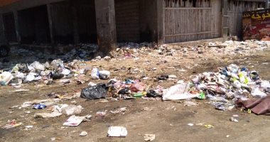قارئ يشكو من انتشار القمامة بشارع المحطة بمنطقة بشتيل