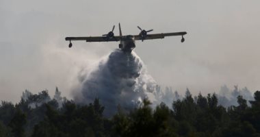 استمرار جهود إطفاء حرائق الغابات فى اليونان بعد امتدادها إلى العاصمة أثينا