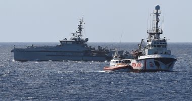 محكمة تسمح بدخول سفينة لإنقاذ المهاجرين المياه الإيطالية