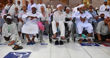 صور.. 8 آلاف كرسى متحرك لذوى الإعاقة بالمسجد النبوى