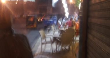 قارئ يشكو إشغال أحد المقاهى للرصيف بشارع المفتش باب شرق بالإسكندرية