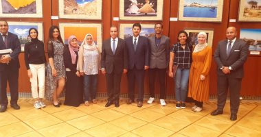 سفير مصر بألمانيا يلتقى عددا من طلبة الماجستير والدكتوراه المصريين ببرلين 