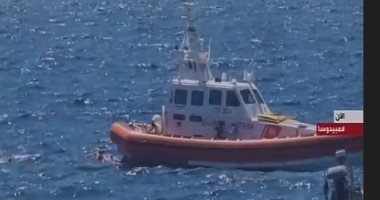 شاهد.. محاولات لإنقاذ المهاجرين العالقين قبالة جزيرة لامبيدوسا الإيطالية