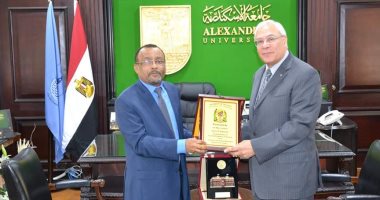رئيس جامعة الإسكندرية يستقبل سفير تنزانيا لبحث التعاون المشترك