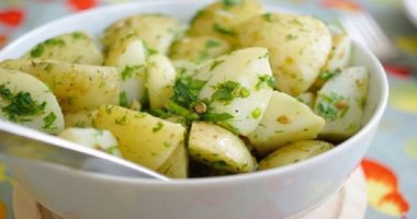 طريقة عمل سلطة البطاطس بالثوم لفقدان الوزن