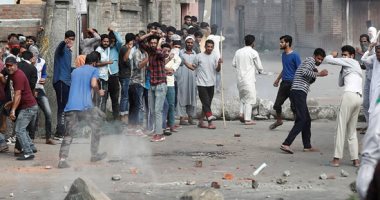 صدامات عنيفة بين الشرطة الهندية والمتظاهرين فى كشمير