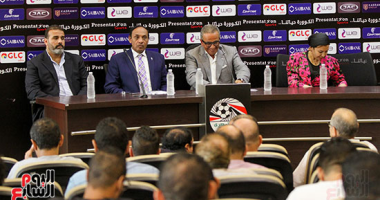 لجنة اتحاد الكرة برئاسة عمرو الجناينى تبدأ عملها بشعار "عازمون على النجاح ولا نعرف الفشل"