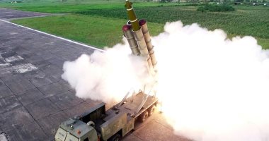 كوريا الشمالية تنشر صور منصة إطلاق الصواريخ الجديدة 