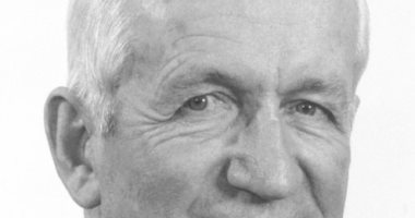 نورمان رامسى .. رجل "قياس الزمن" والحاصل على نوبل فى الفيزياء عام 1989  