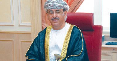 الإمارات وسلطنة عمان يبحثان سبل تعزيز علاقات الثنائية فى المجالات الصحية
