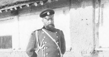 زى النهاردة.. قائد عسكرى روسى ينتحر بعد الهزيمة المذلة من الألمان 