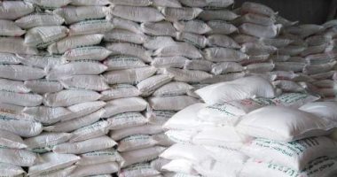 ضبط 40 طن مواد غذائية فاسدة فى حملة تفتيشية مفاجئة على المصانع العاشر 