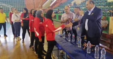 منتخب الكرة الخماسية للطالبات بجامعة المنصورة يفوز بنهائى بطولة الجامعات المصرية